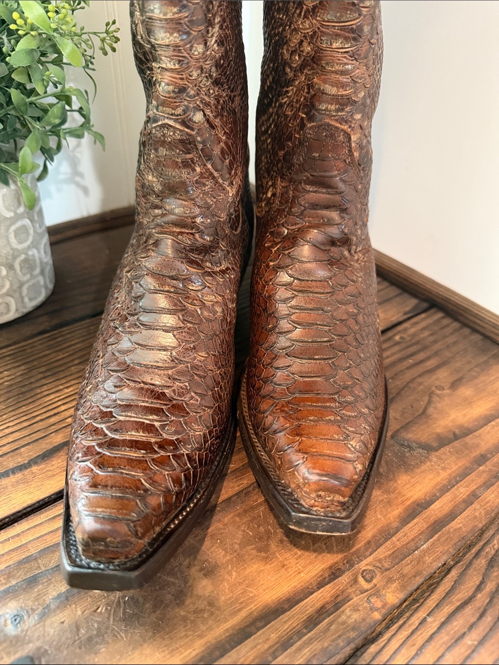 Idyllwind Women’s Smokn’ Western Snakeskin Print Leather Boots Snip Toe - Picture 2 of 8